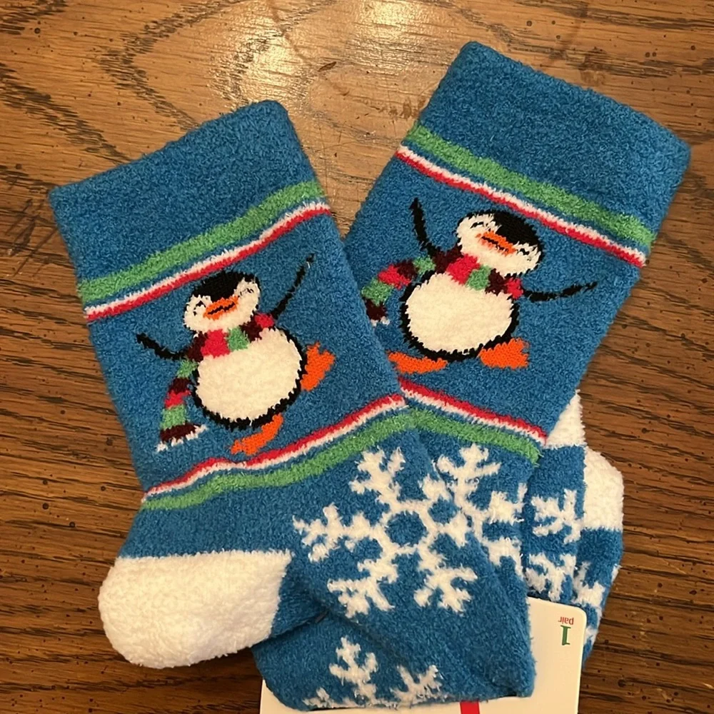 Air‎ Plus aloe infused socks, NWOT